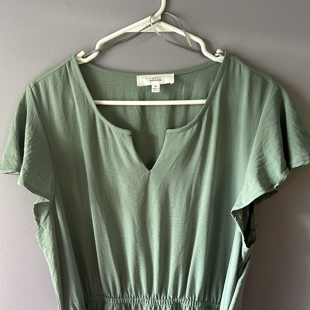 Lucky brand empire waist dress with V neck line and waist tie - Picture 2 of 6
